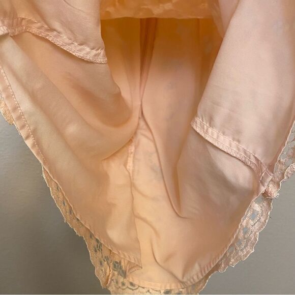 Vince Comuto blush Pink Lace Mini Dress bell sleeves scalloped scoop boat neck 4 - Picture 5 of 11